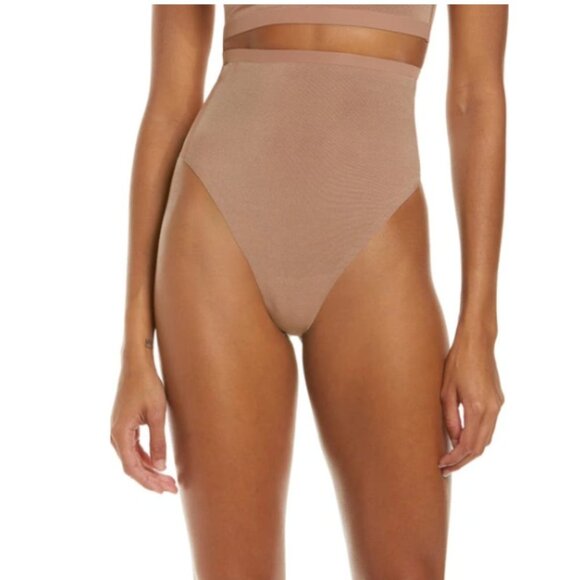 SKIMS Womens Power Mesh High Waisted Thong Sienna - Picture 1 of 2